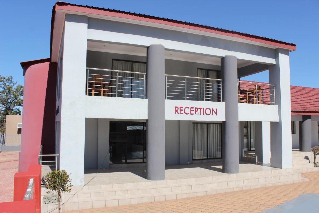 On Hill Lodge Bloemfontein Eksteriør billede