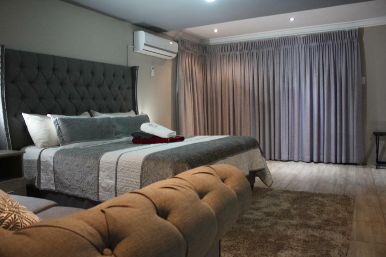 On Hill Lodge Bloemfontein Eksteriør billede