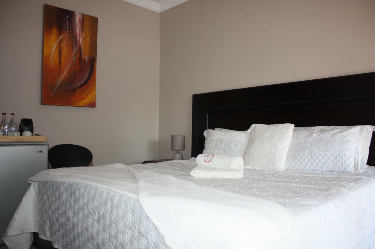 On Hill Lodge Bloemfontein Eksteriør billede