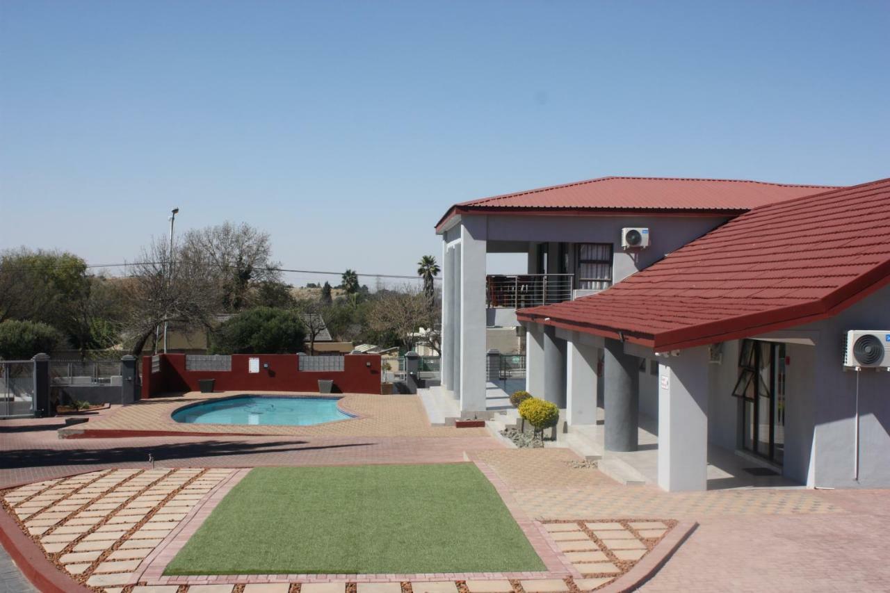 On Hill Lodge Bloemfontein Eksteriør billede
