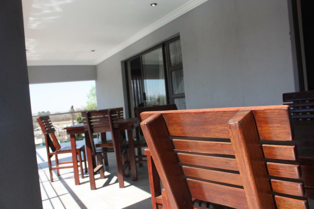 On Hill Lodge Bloemfontein Eksteriør billede