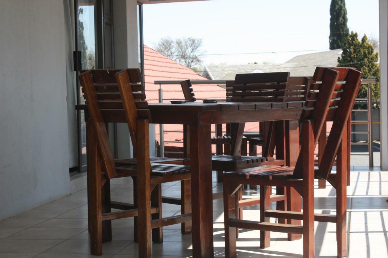 On Hill Lodge Bloemfontein Eksteriør billede